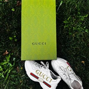 Women's Rhyton Gucci logo leather sneaker